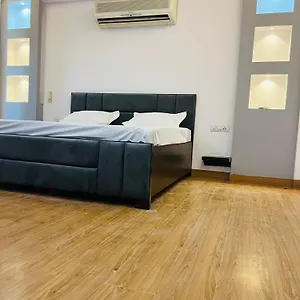 O The Majestic Residency Hotel